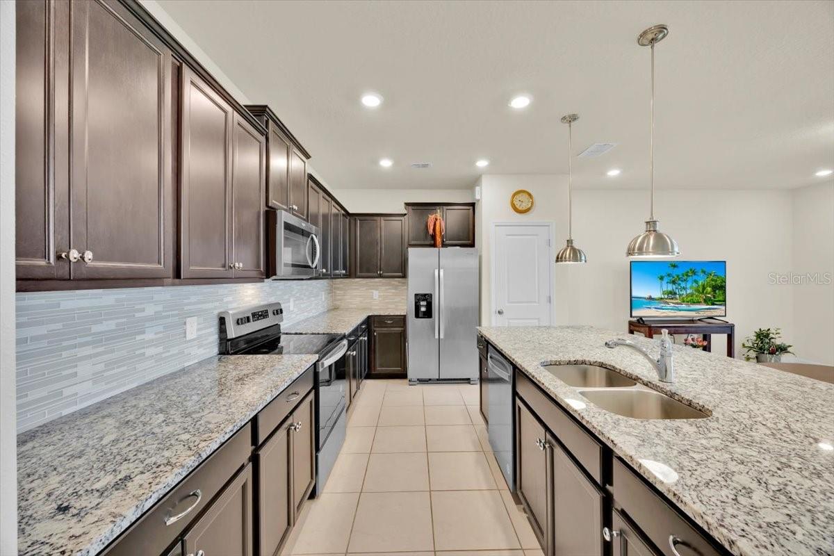 3729 PACIFIC LN, DAVENPORT, FL, 33897