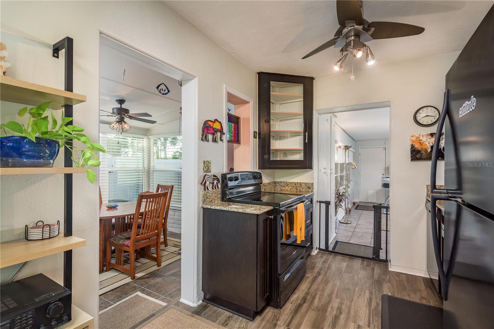 438 39TH AVE N, ST PETERSBURG, FL, 33703