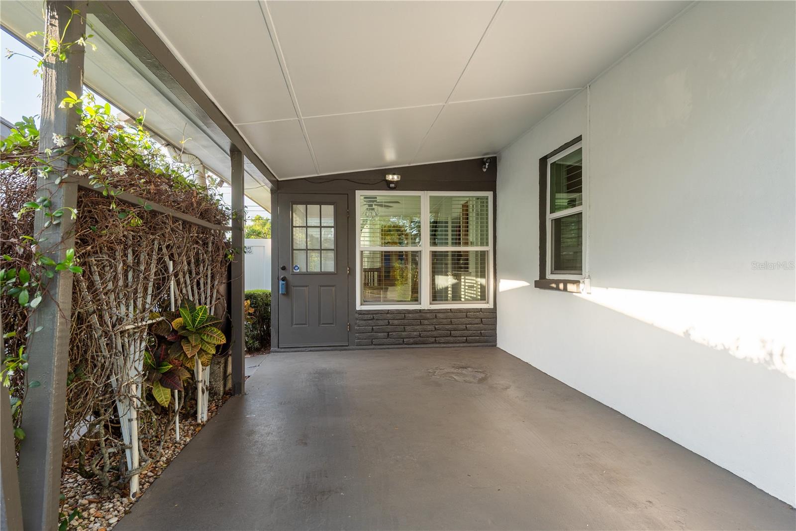 438 39TH AVE N, ST PETERSBURG, FL, 33703