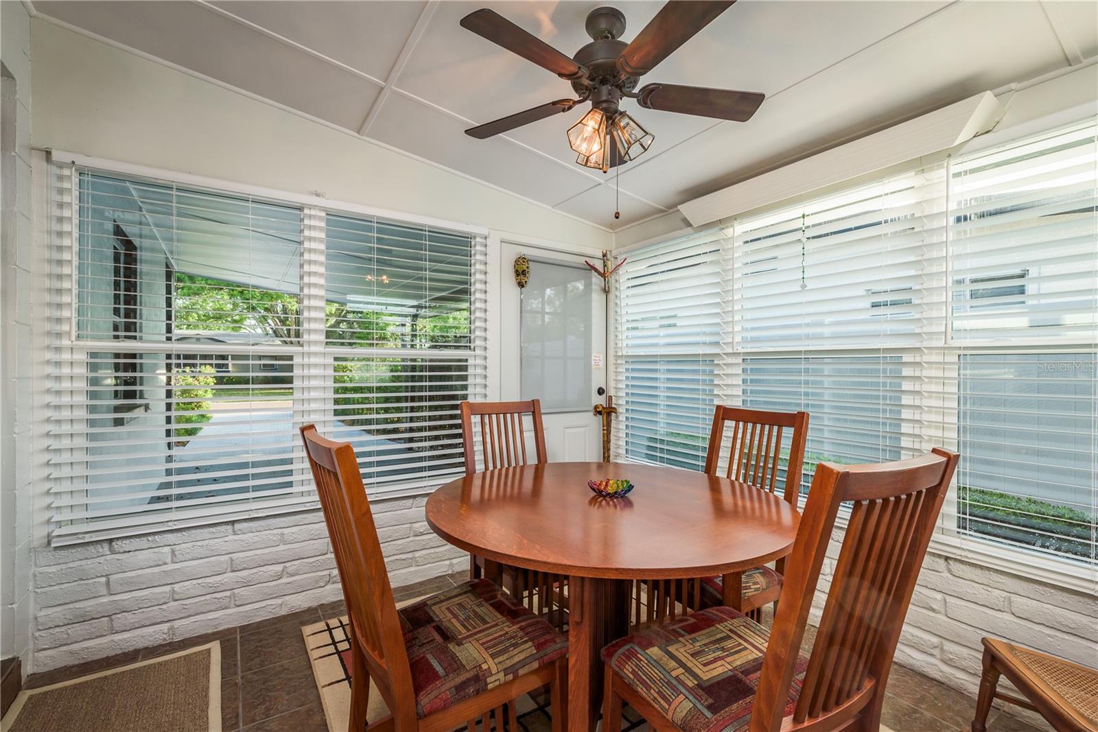 438 39TH AVE N, ST PETERSBURG, FL, 33703