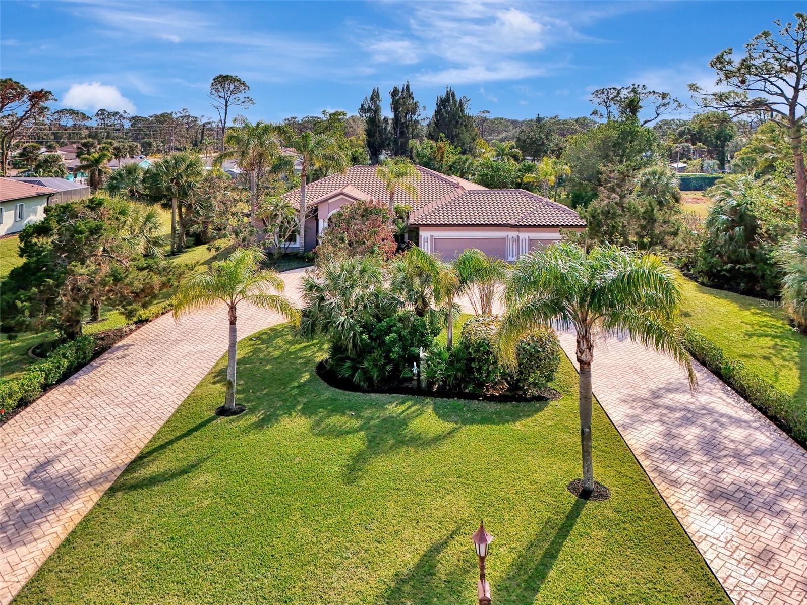 910 PARK PLACE DR, ENGLEWOOD, FL, 34223