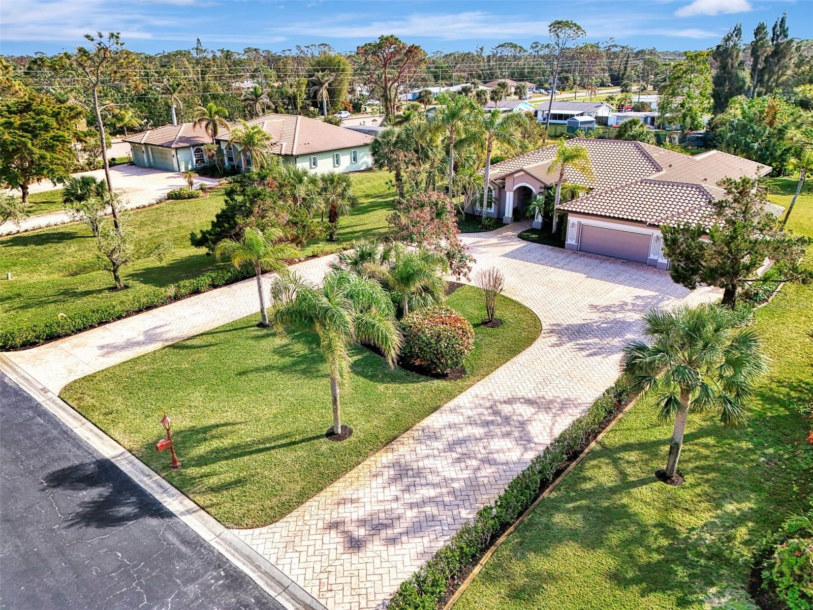 910 PARK PLACE DR, ENGLEWOOD, FL, 34223