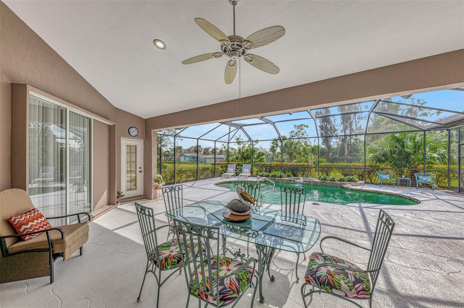 910 PARK PLACE DR, ENGLEWOOD, FL, 34223