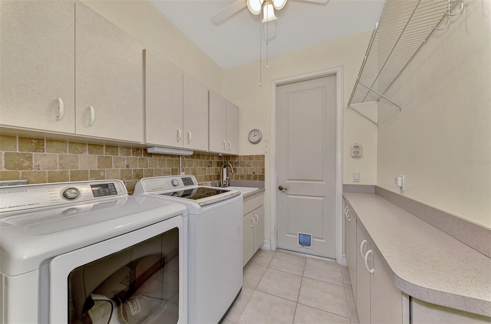 910 PARK PLACE DR, ENGLEWOOD, FL, 34223