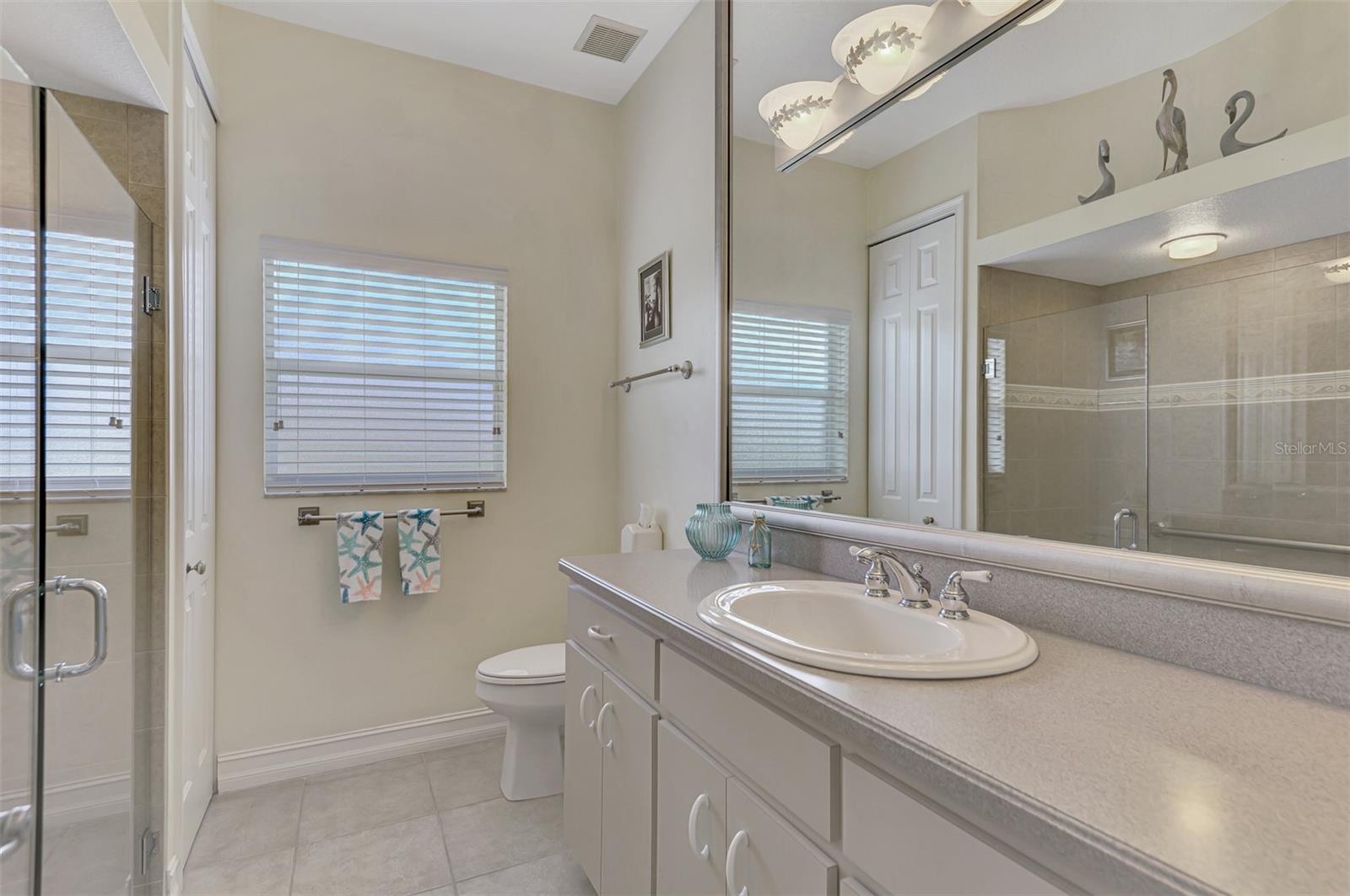 910 PARK PLACE DR, ENGLEWOOD, FL, 34223
