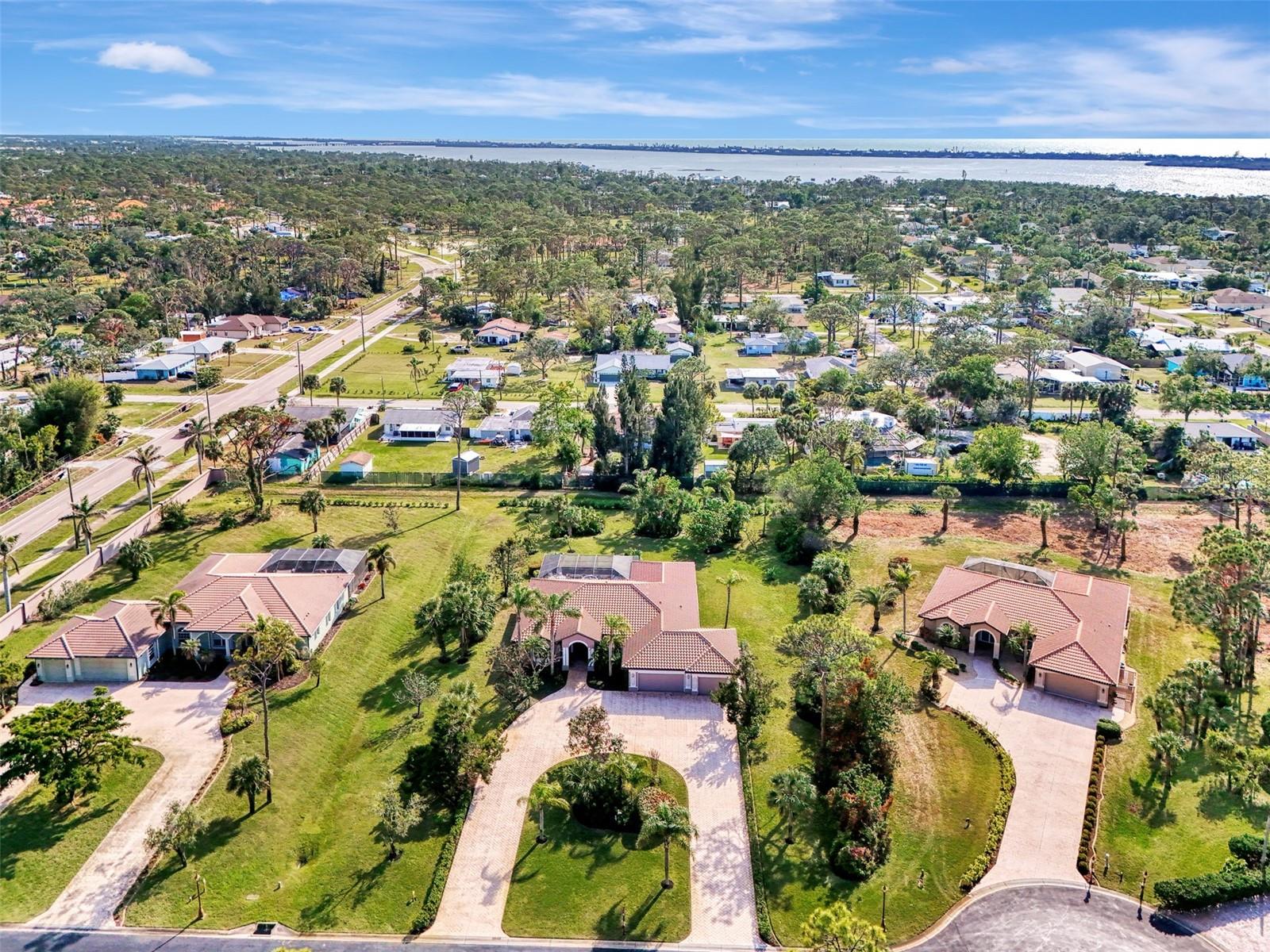 910 PARK PLACE DR, ENGLEWOOD, FL, 34223