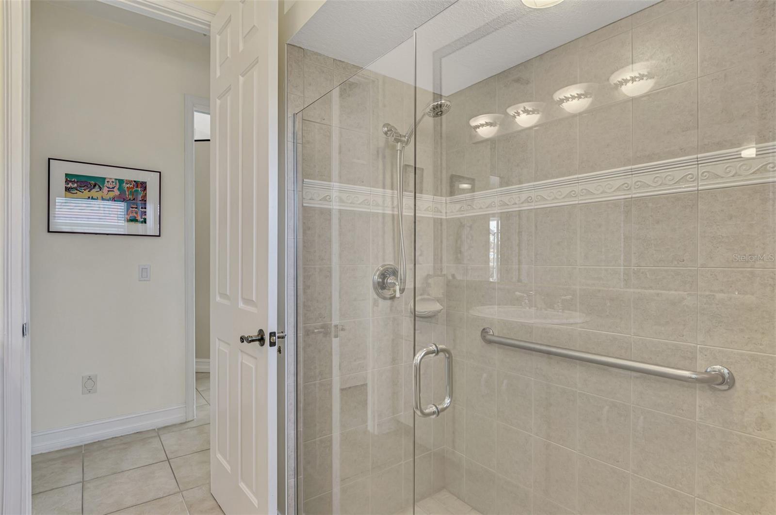910 PARK PLACE DR, ENGLEWOOD, FL, 34223