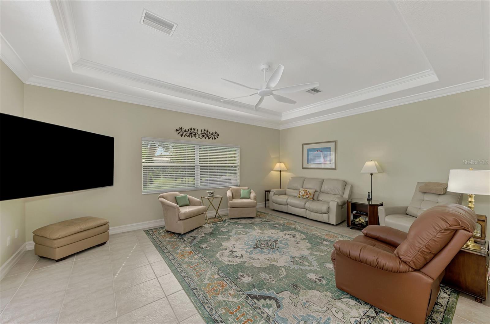 910 PARK PLACE DR, ENGLEWOOD, FL, 34223