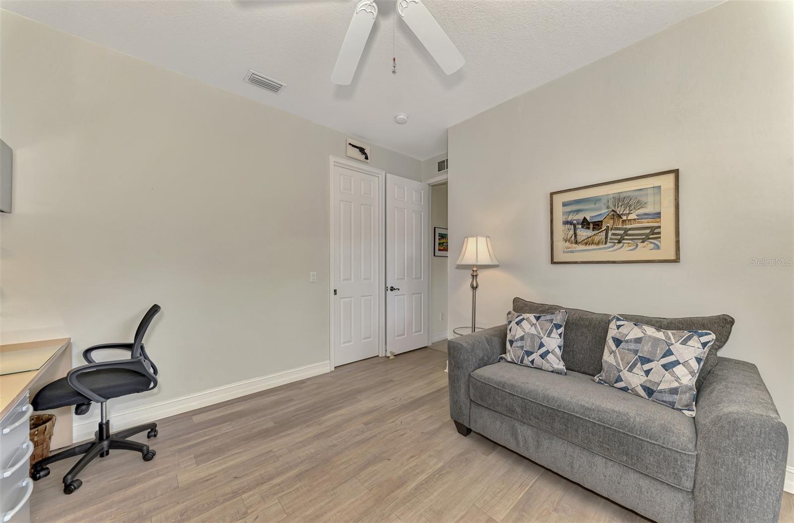 910 PARK PLACE DR, ENGLEWOOD, FL, 34223