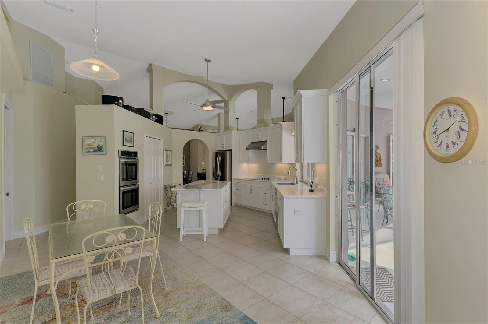 910 PARK PLACE DR, ENGLEWOOD, FL, 34223