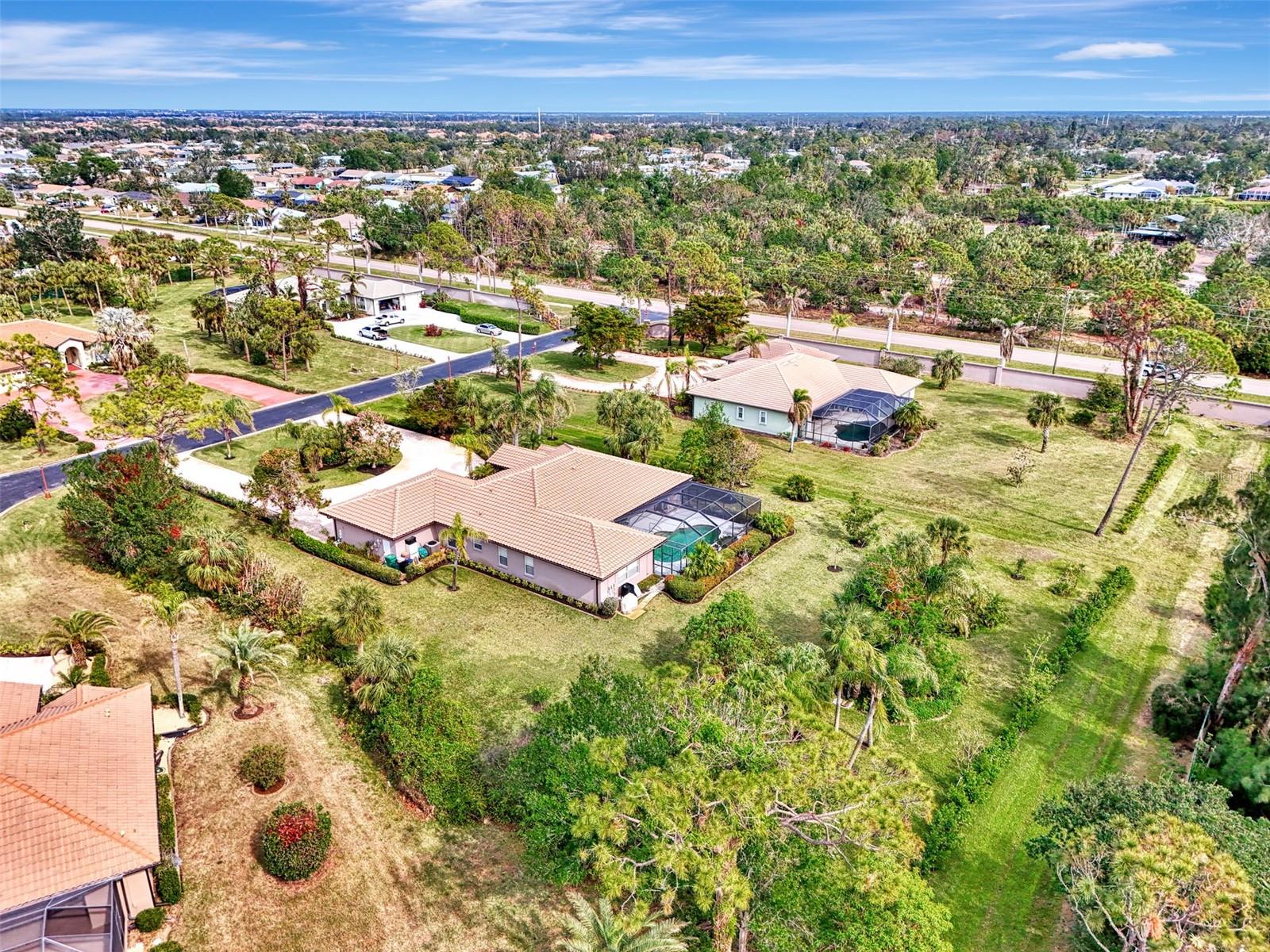 910 PARK PLACE DR, ENGLEWOOD, FL, 34223