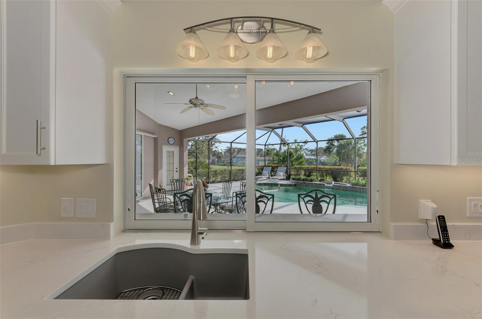 910 PARK PLACE DR, ENGLEWOOD, FL, 34223