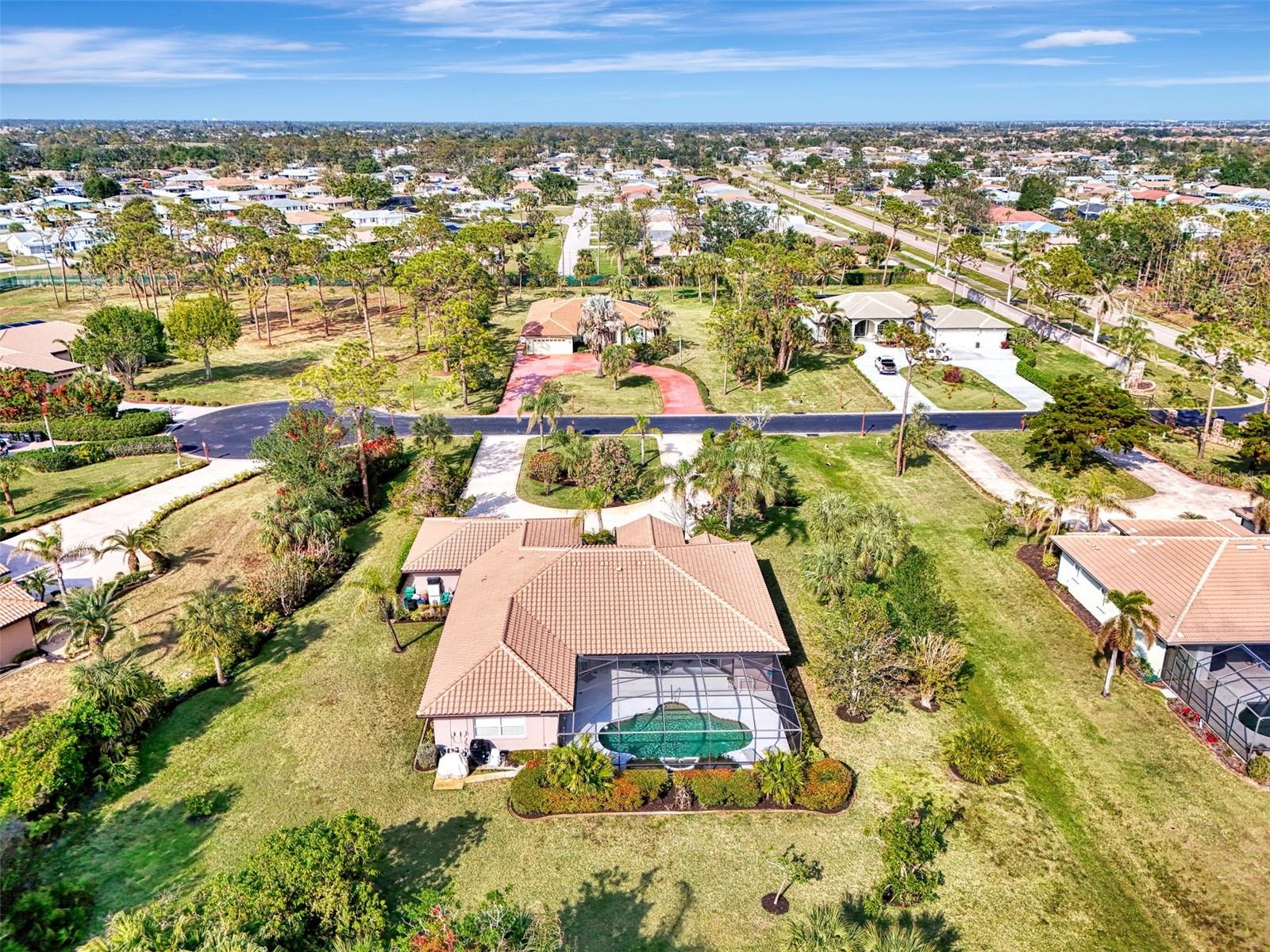 910 PARK PLACE DR, ENGLEWOOD, FL, 34223