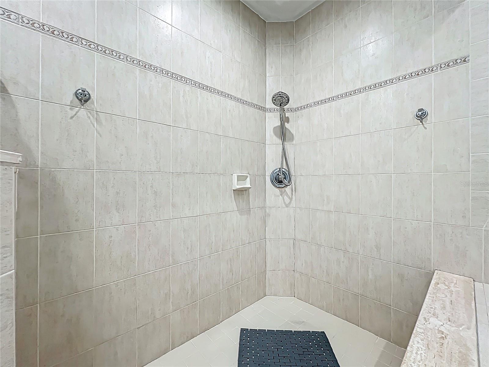 602 CAMINO REAL BLVD #602, HOWEY IN THE HILLS, FL, 34737