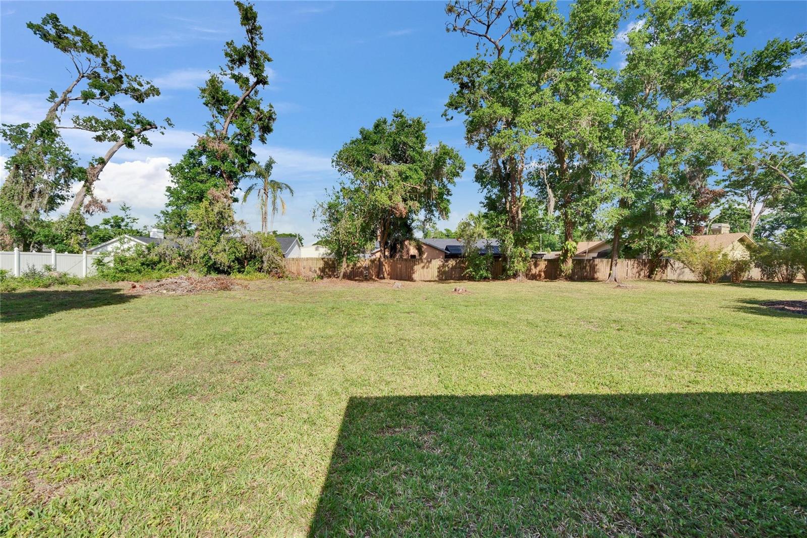 2714 LITTLE RD, VALRICO, FL, 33596