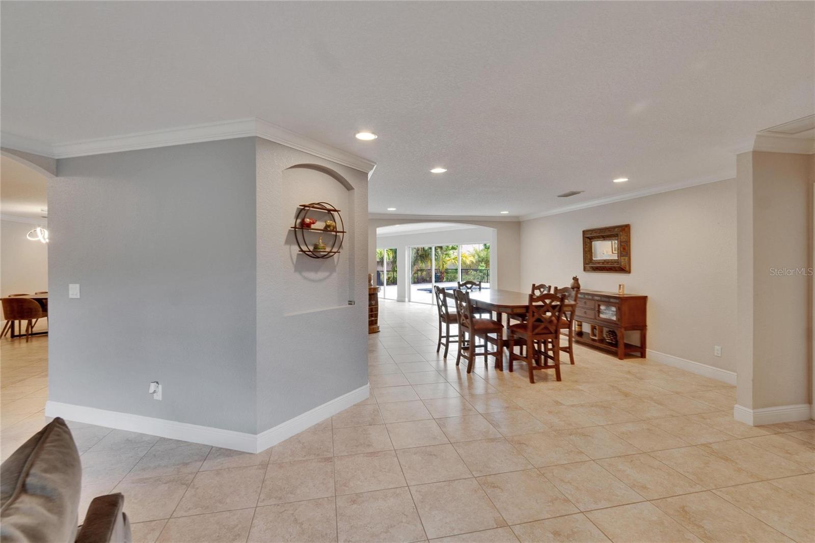 2714 LITTLE RD, VALRICO, FL, 33596
