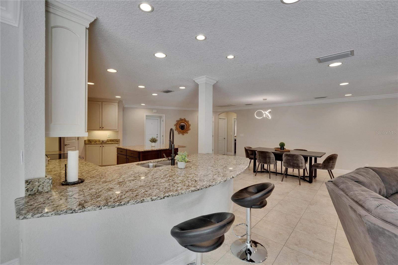 2714 LITTLE RD, VALRICO, FL, 33596