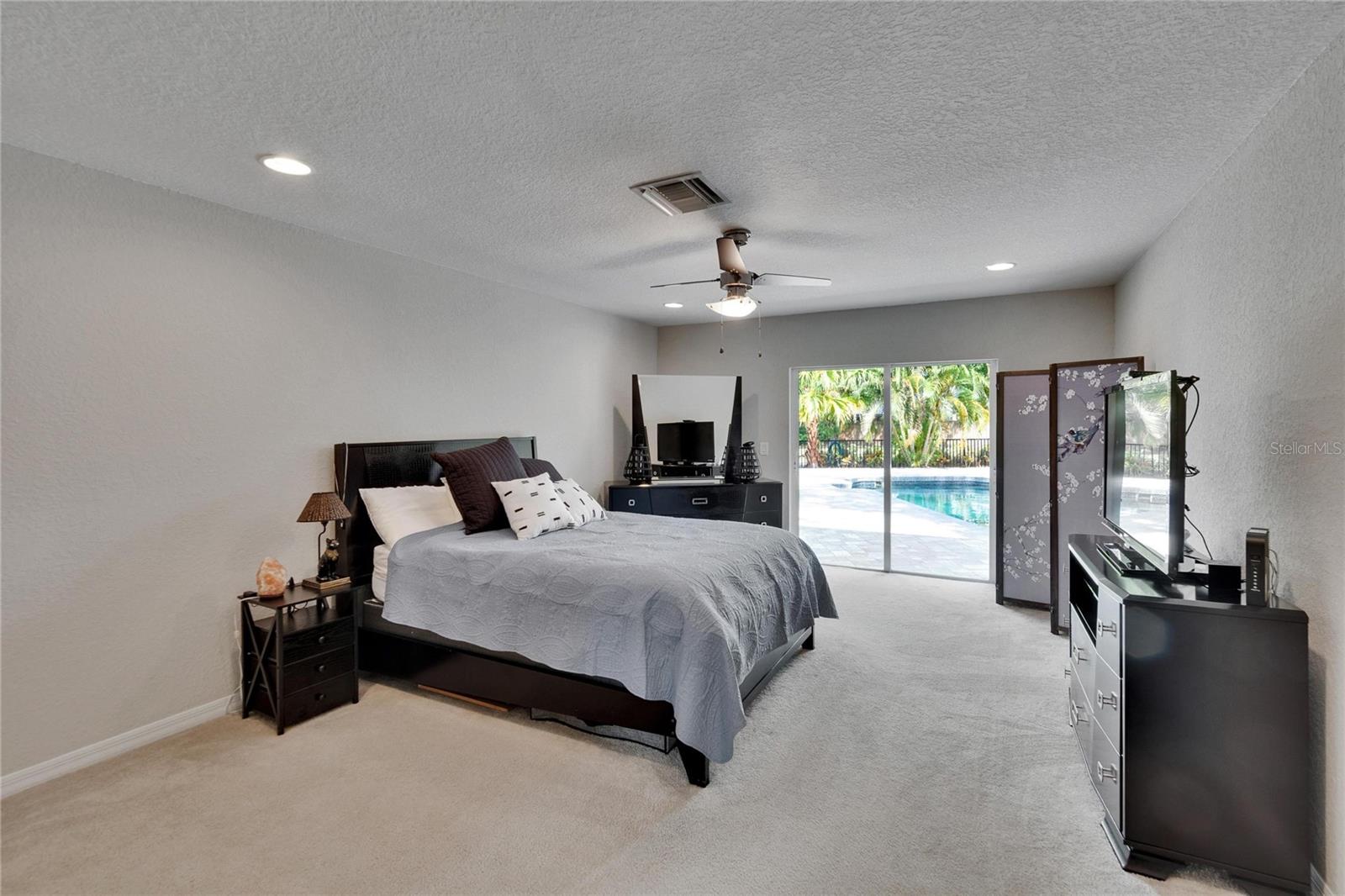 2714 LITTLE RD, VALRICO, FL, 33596
