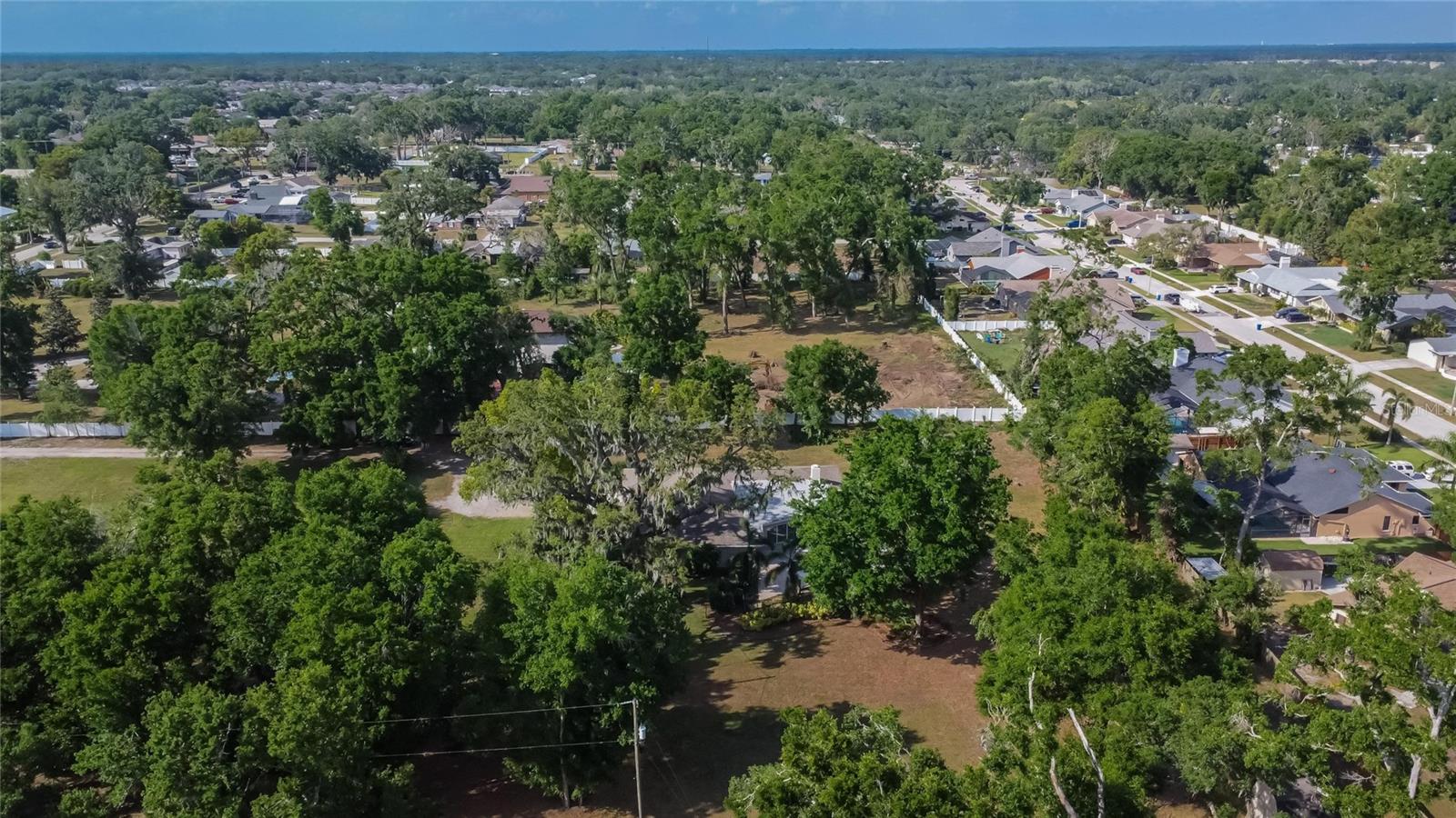 2714 LITTLE RD, VALRICO, FL, 33596