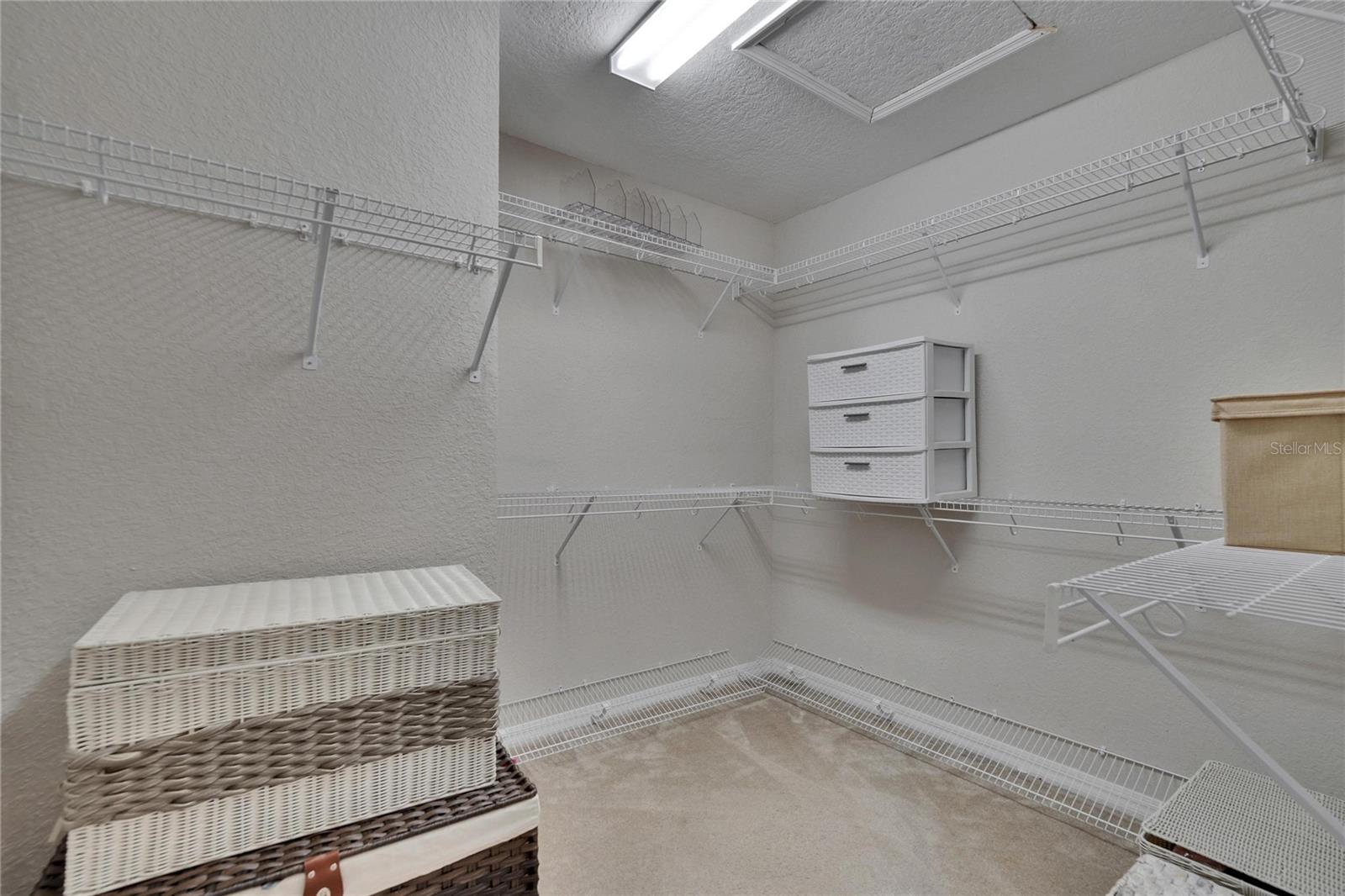 2714 LITTLE RD, VALRICO, FL, 33596