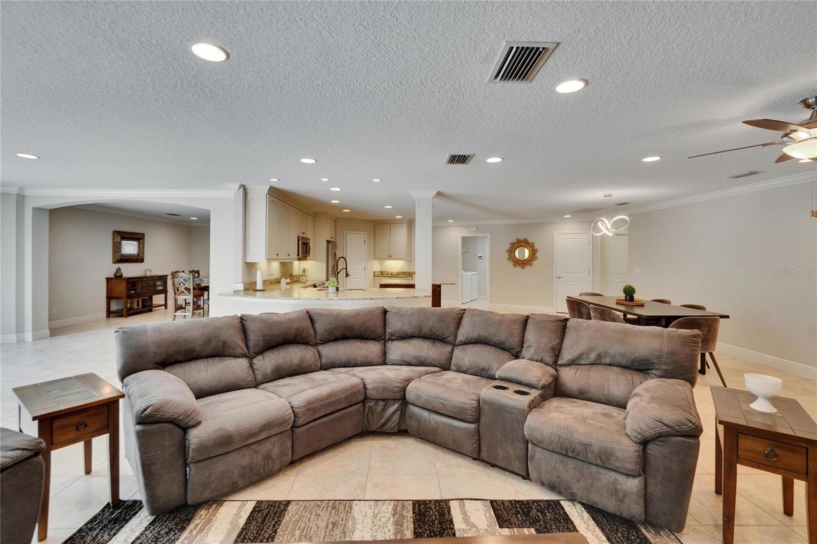 2714 LITTLE RD, VALRICO, FL, 33596