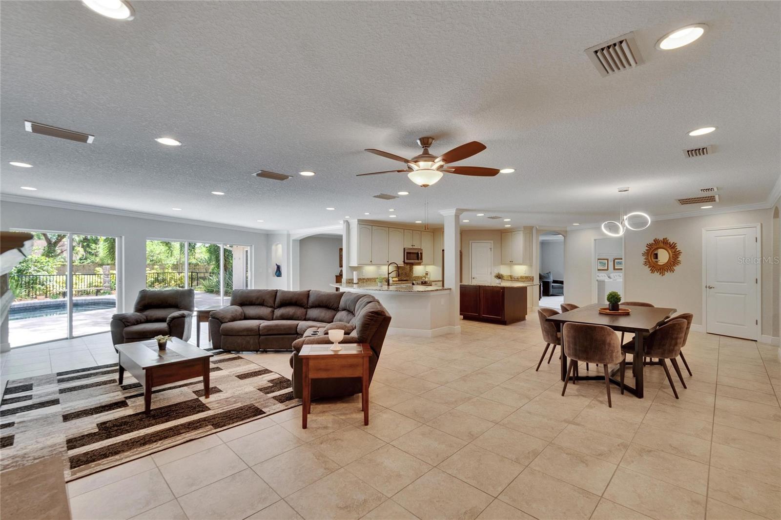 2714 LITTLE RD, VALRICO, FL, 33596