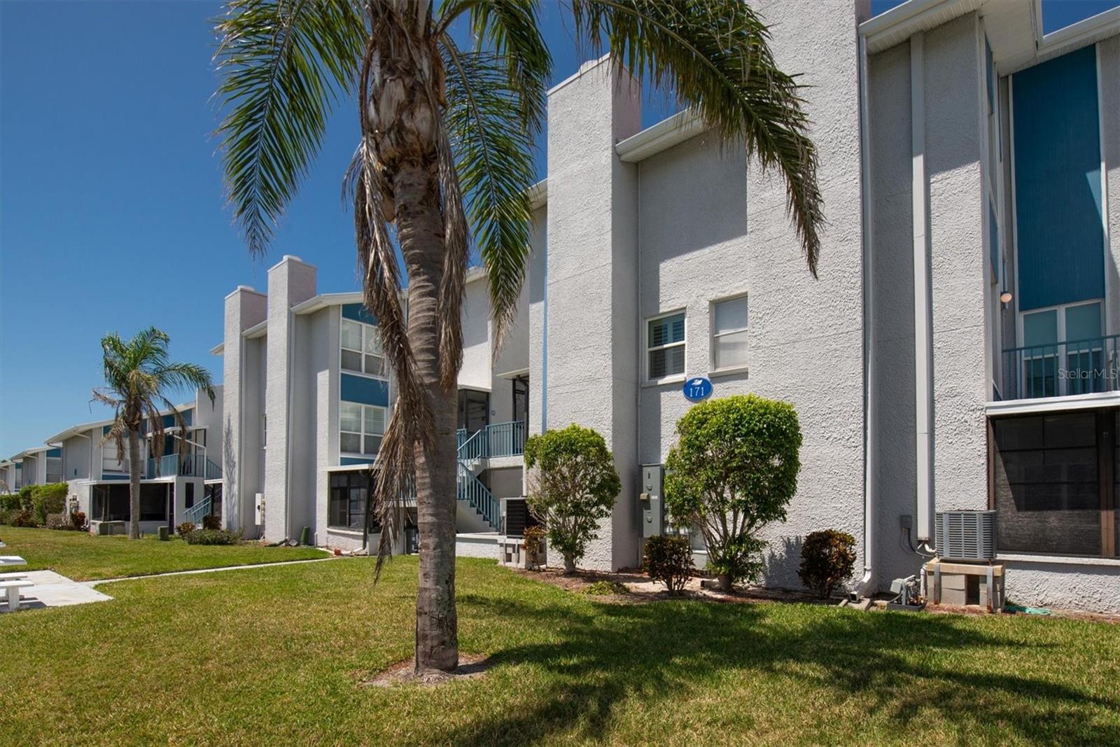 171 MEDALLION BLVD #F, MADEIRA BEACH, FL, 33708