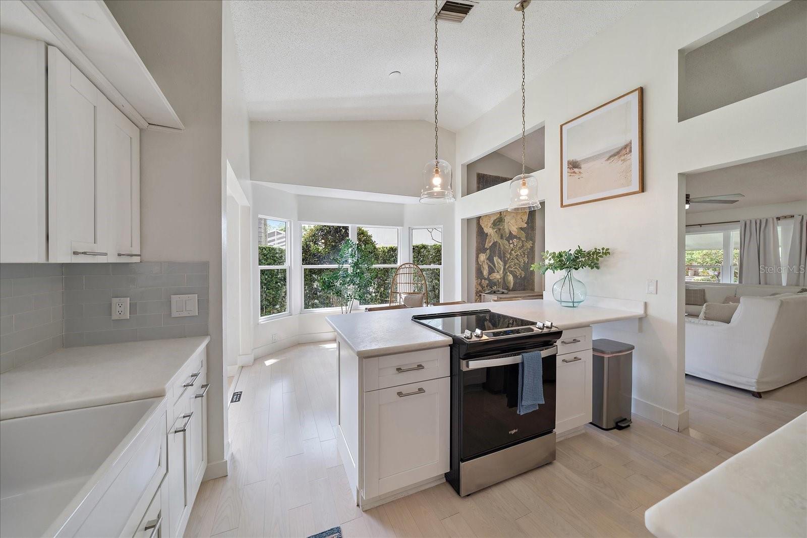 1046 GREYSTONE LN, SARASOTA, FL, 34232