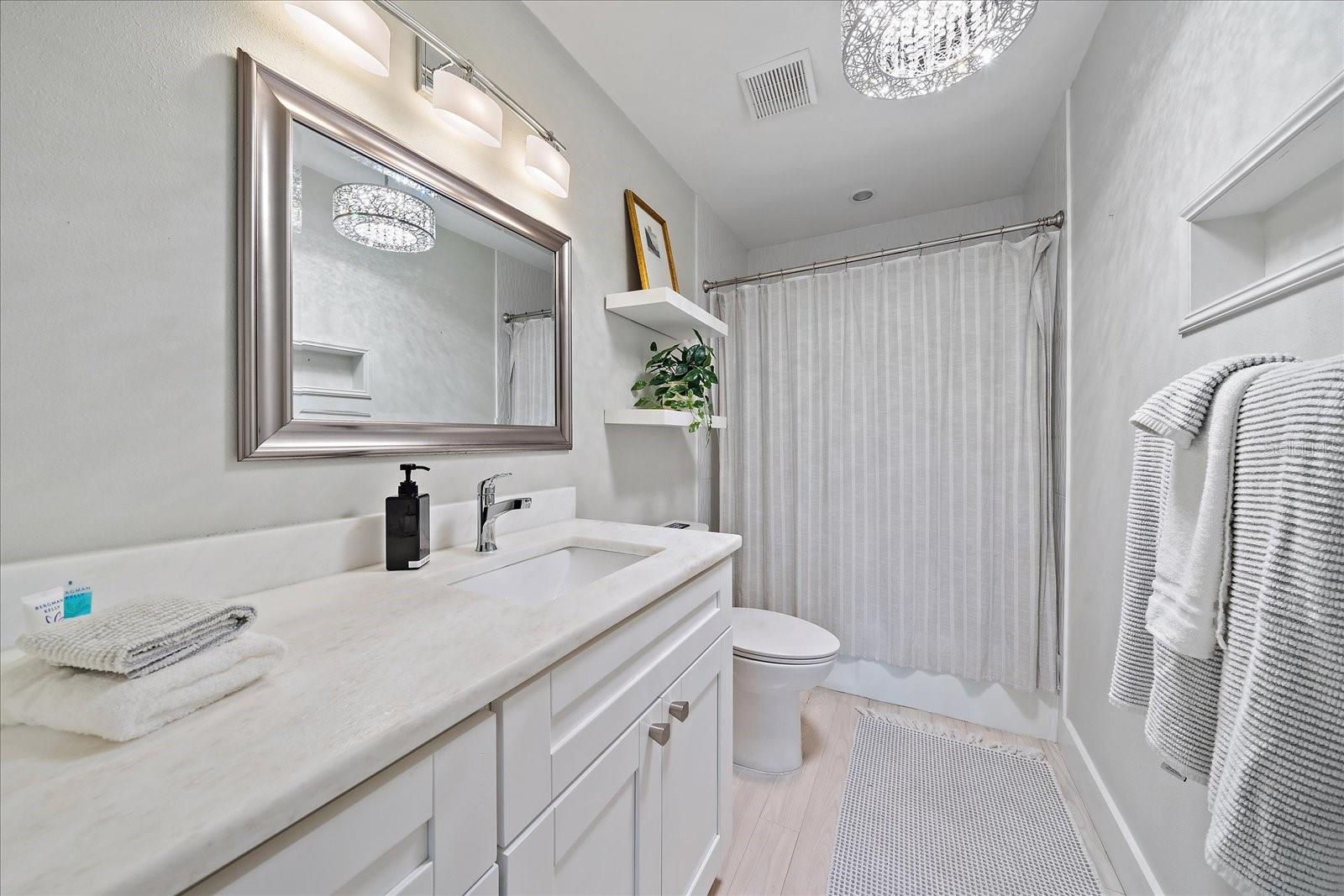 1046 GREYSTONE LN, SARASOTA, FL, 34232