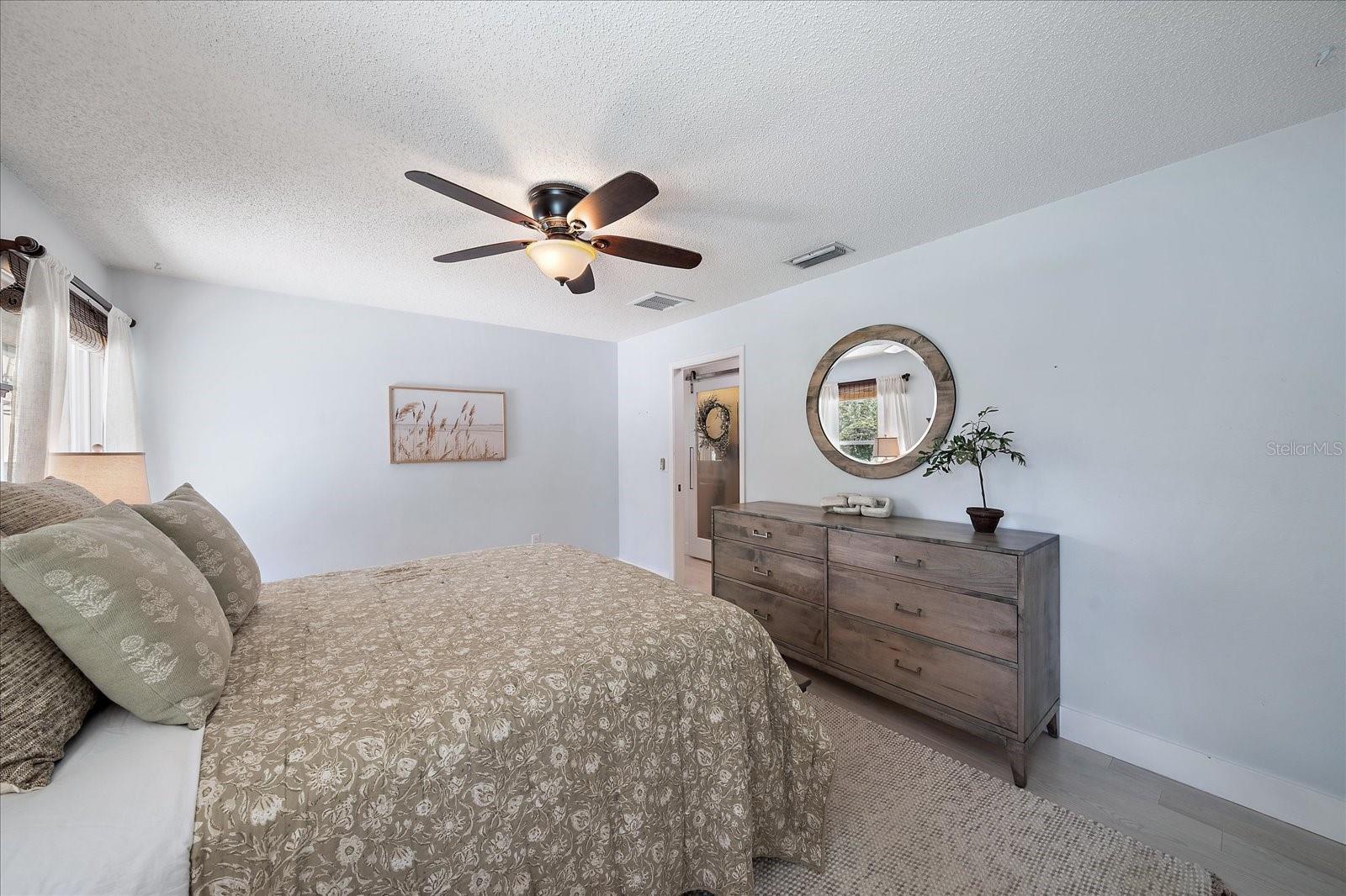 1046 GREYSTONE LN, SARASOTA, FL, 34232