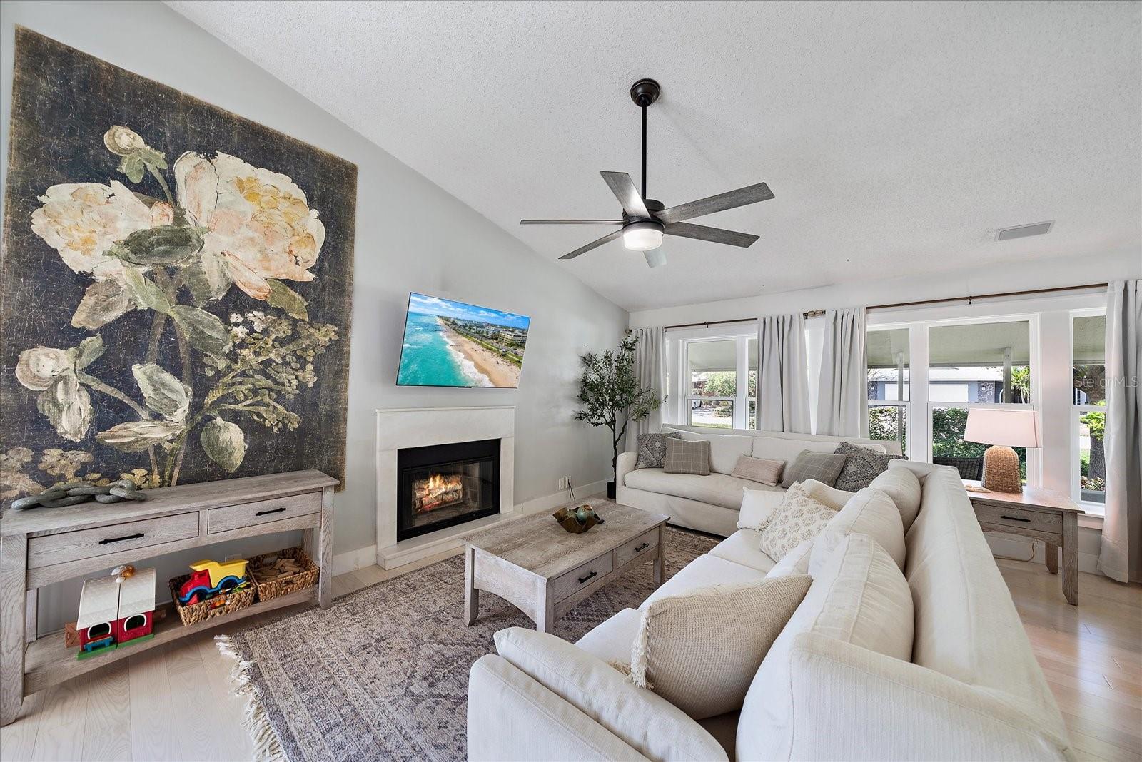 1046 GREYSTONE LN, SARASOTA, FL, 34232