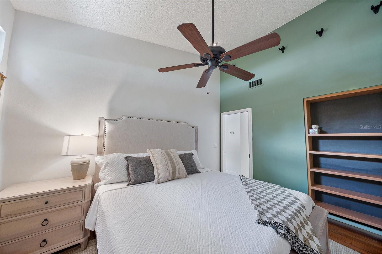 1046 GREYSTONE LN, SARASOTA, FL, 34232