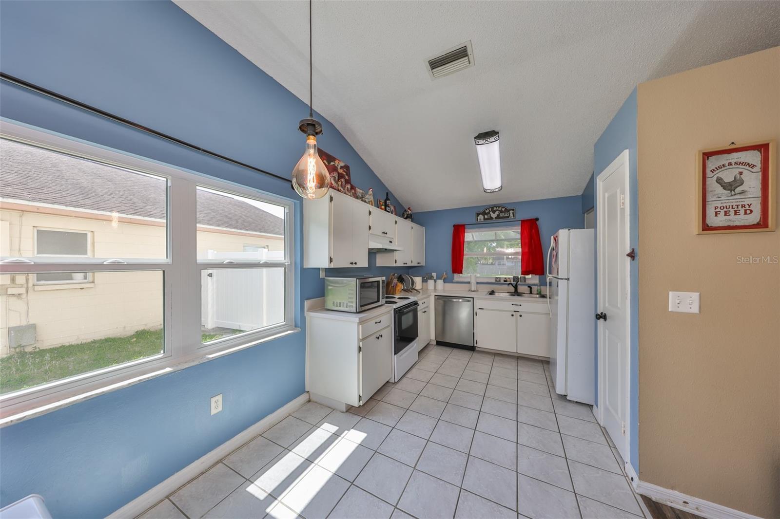 1747 TINKER DR, LUTZ, FL, 33559