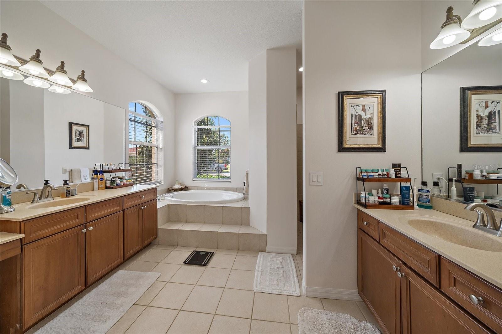 5604 CEDAR OAK BLVD, SARASOTA, FL, 34233