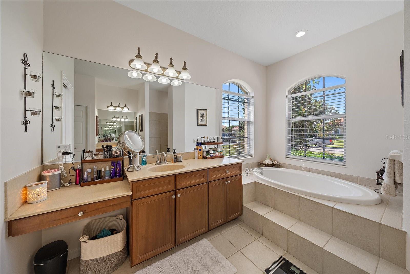 5604 CEDAR OAK BLVD, SARASOTA, FL, 34233