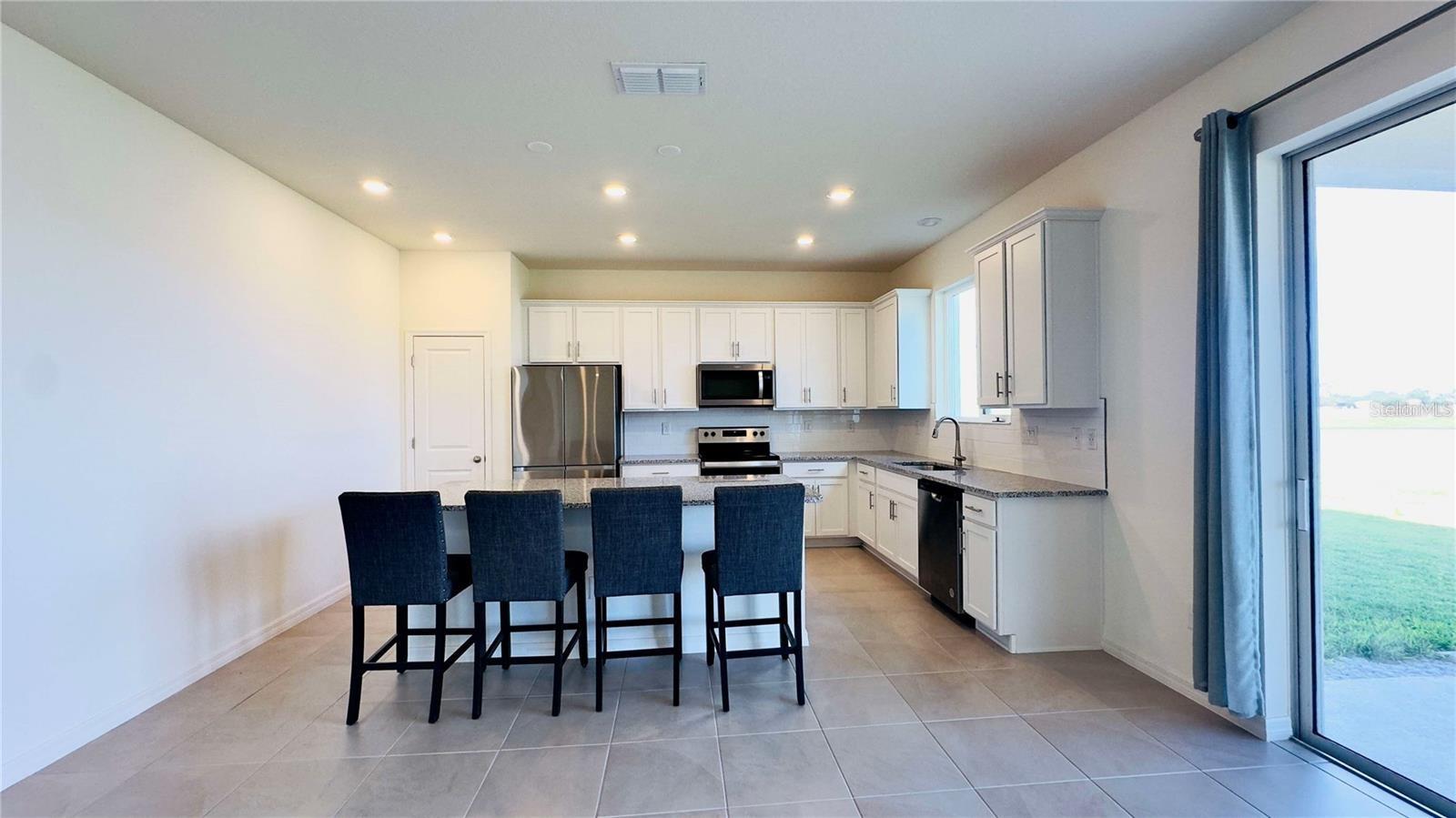 9567 SANDY BLUFFS CIR, PARRISH, FL, 34219