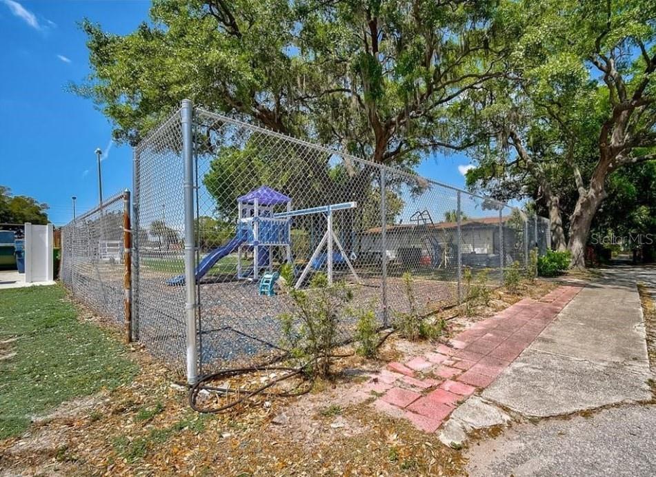 3361 RAMBLEWOOD DR N, SARASOTA, FL, 34237