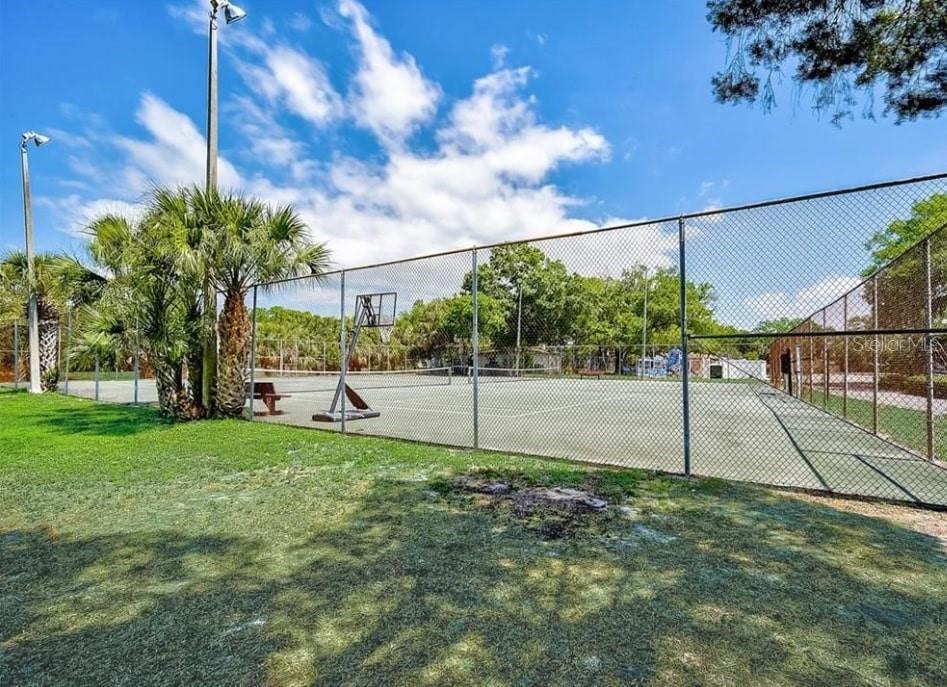 3361 RAMBLEWOOD DR N, SARASOTA, FL, 34237