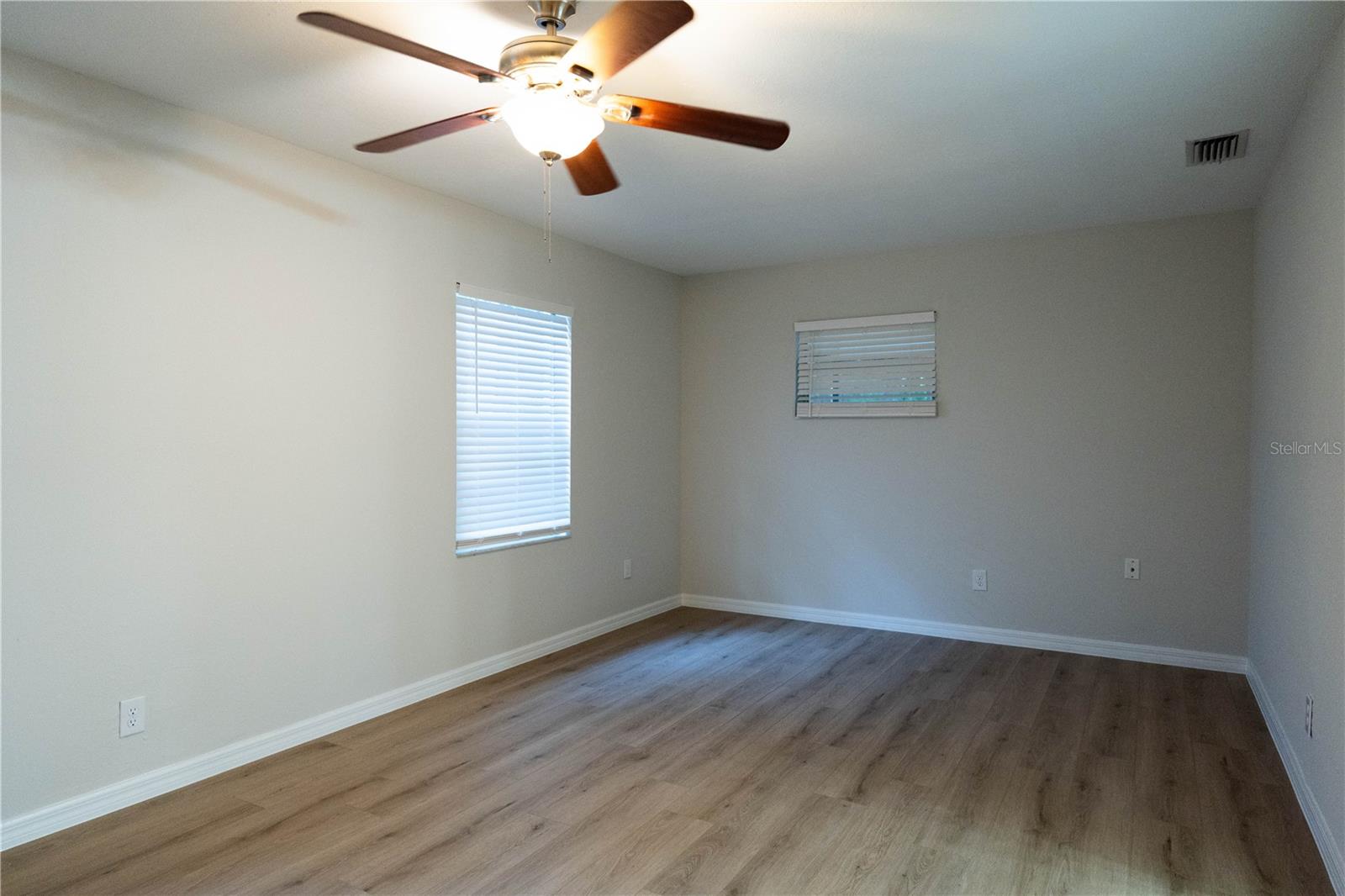 30542 HOYLAKE ST, SORRENTO, FL, 32776