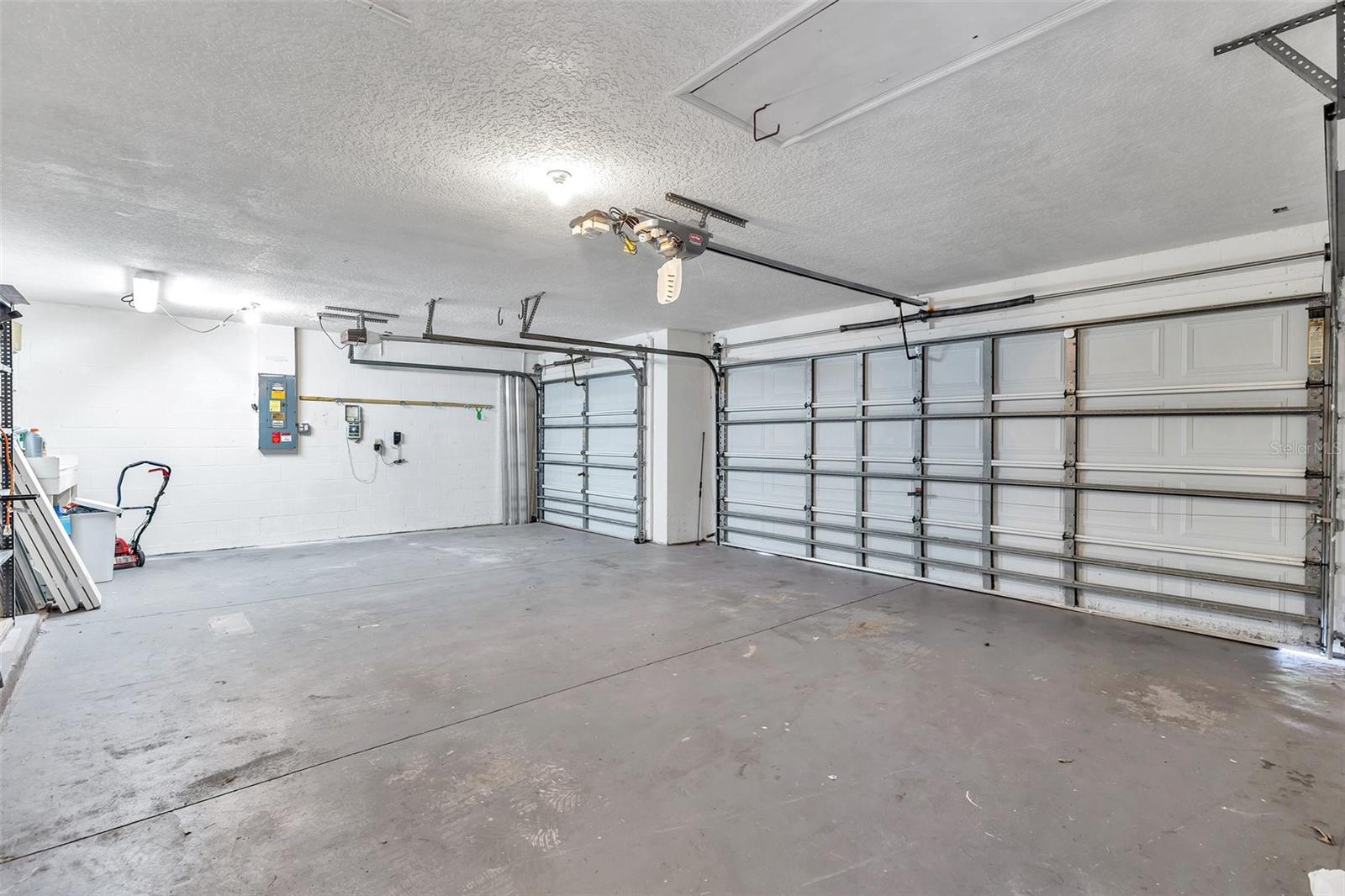 10341 MEADOW CROSSING DR, TAMPA, FL, 33647