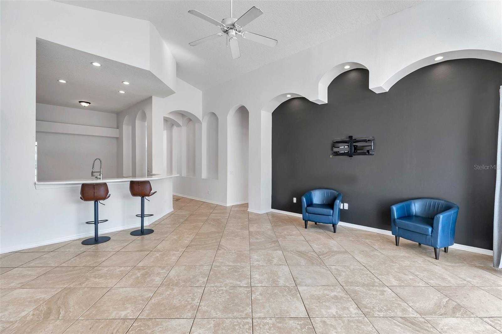 10341 MEADOW CROSSING DR, TAMPA, FL, 33647