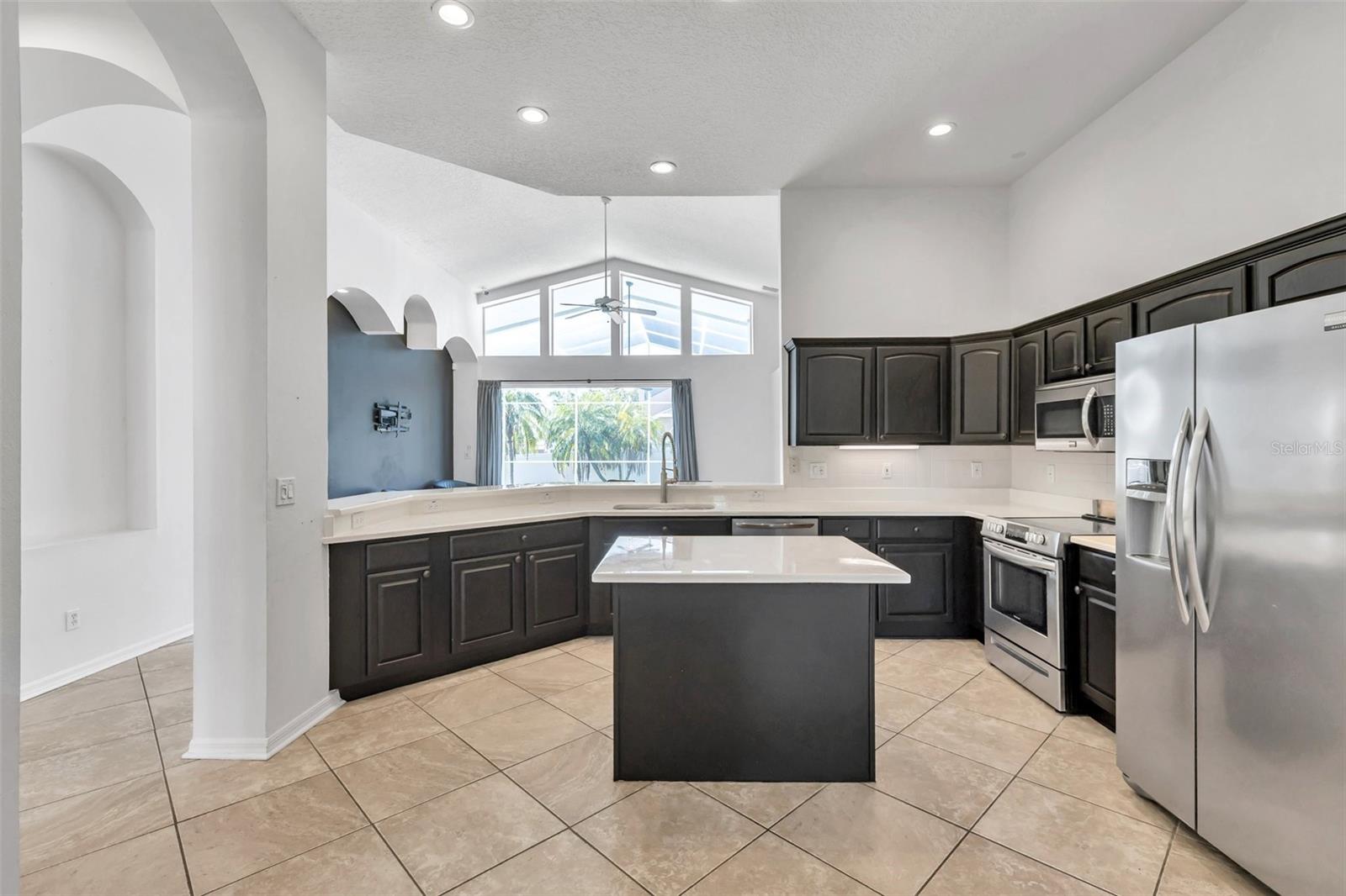 10341 MEADOW CROSSING DR, TAMPA, FL, 33647