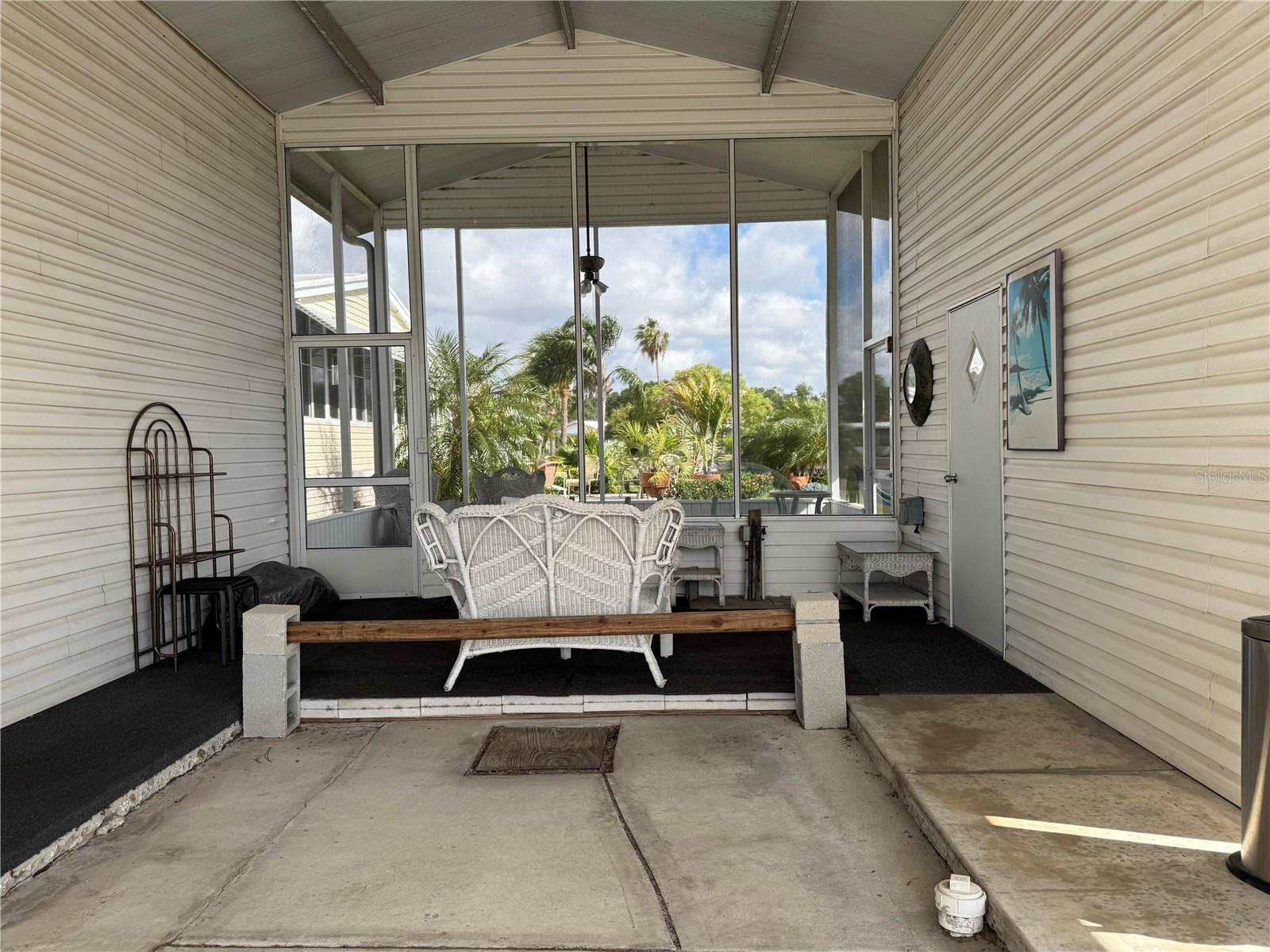 35207 CONDOMINIUM BLVD #Lot 52, ZEPHYRHILLS, FL, 33541