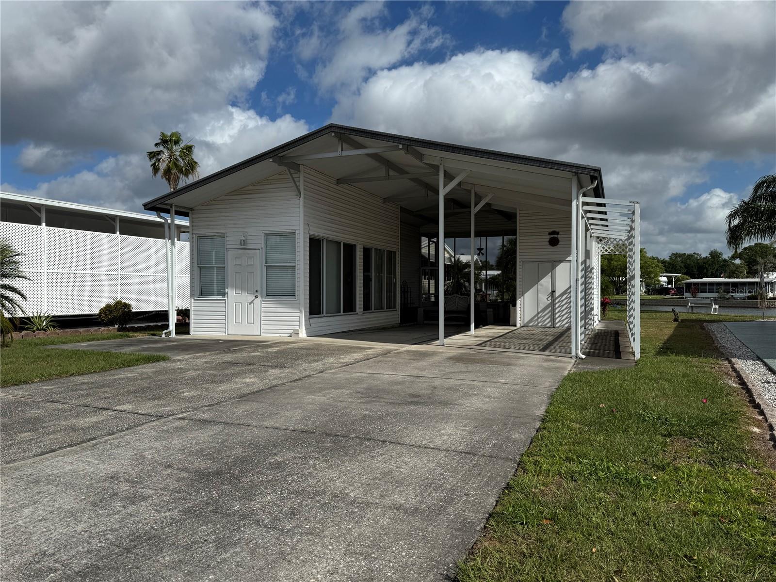 35207 CONDOMINIUM BLVD #Lot 52, ZEPHYRHILLS, FL, 33541