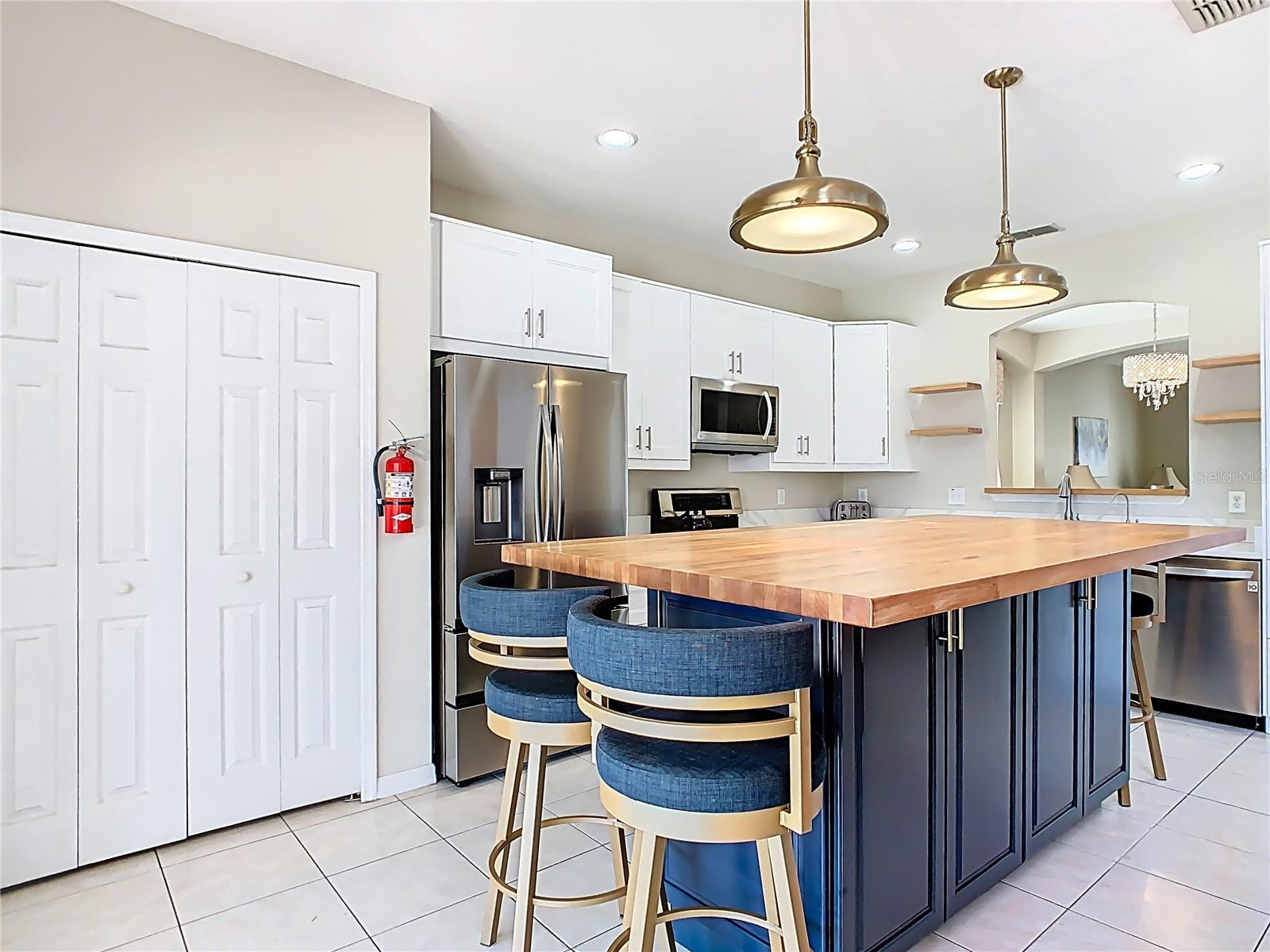 330 ROSSO DR, DAVENPORT, FL, 33837