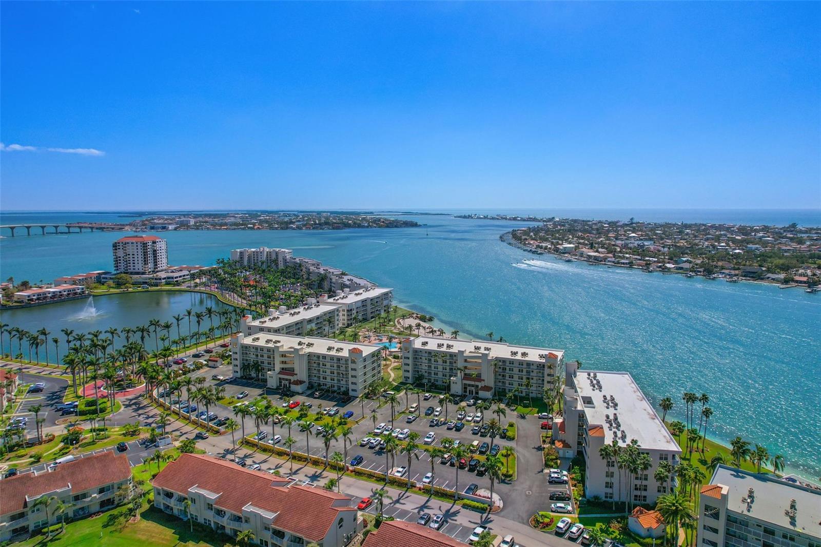 6061 BAHIA DEL MAR CIR #447, ST PETERSBURG, FL, 33715