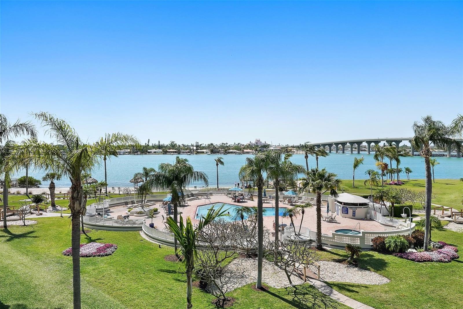 6061 BAHIA DEL MAR CIR #447, ST PETERSBURG, FL, 33715