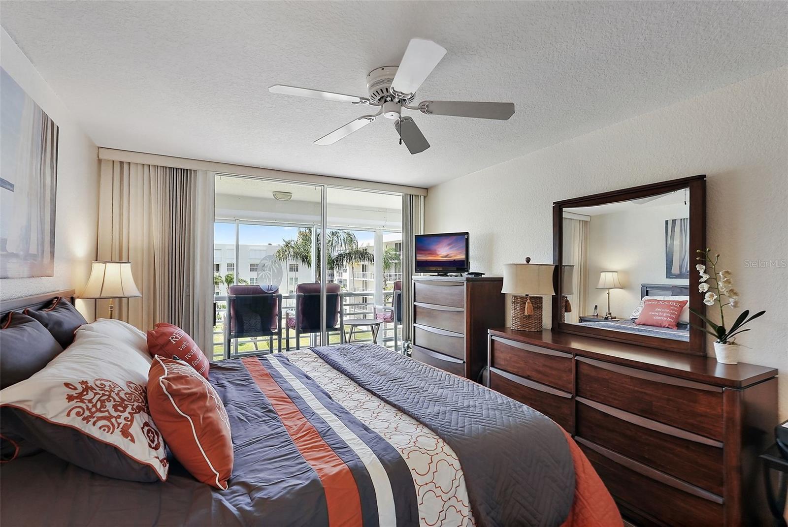 6061 BAHIA DEL MAR CIR #447, ST PETERSBURG, FL, 33715