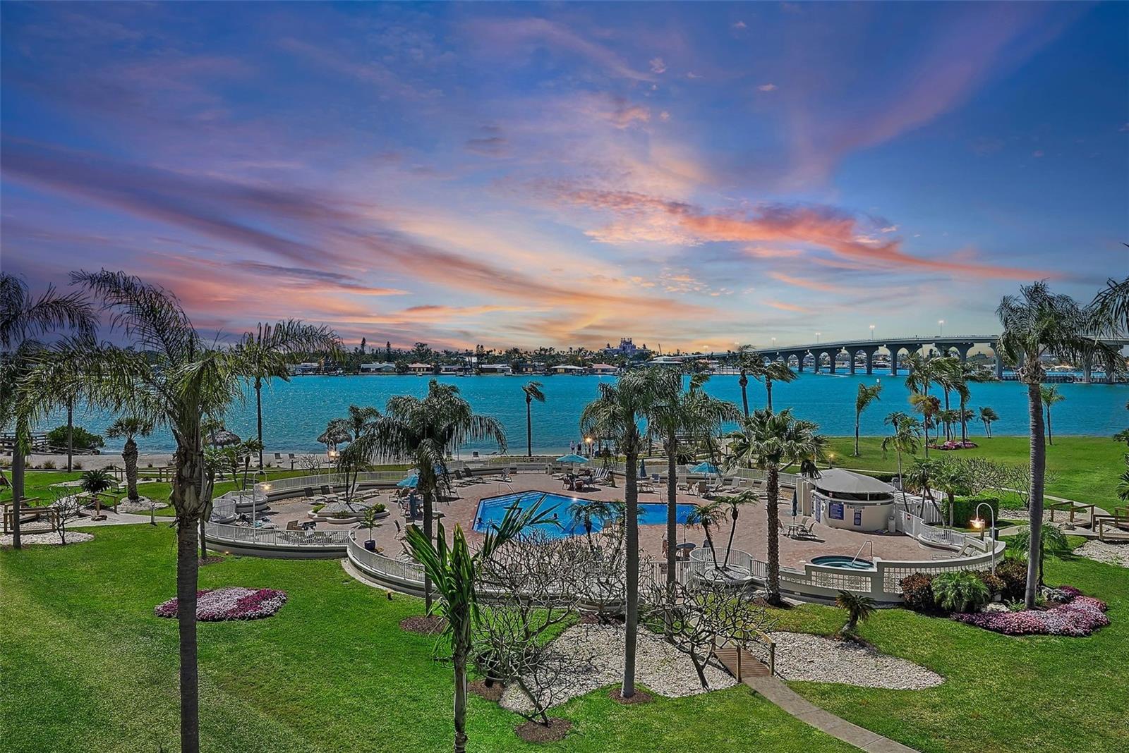 6061 BAHIA DEL MAR CIR #447, ST PETERSBURG, FL, 33715