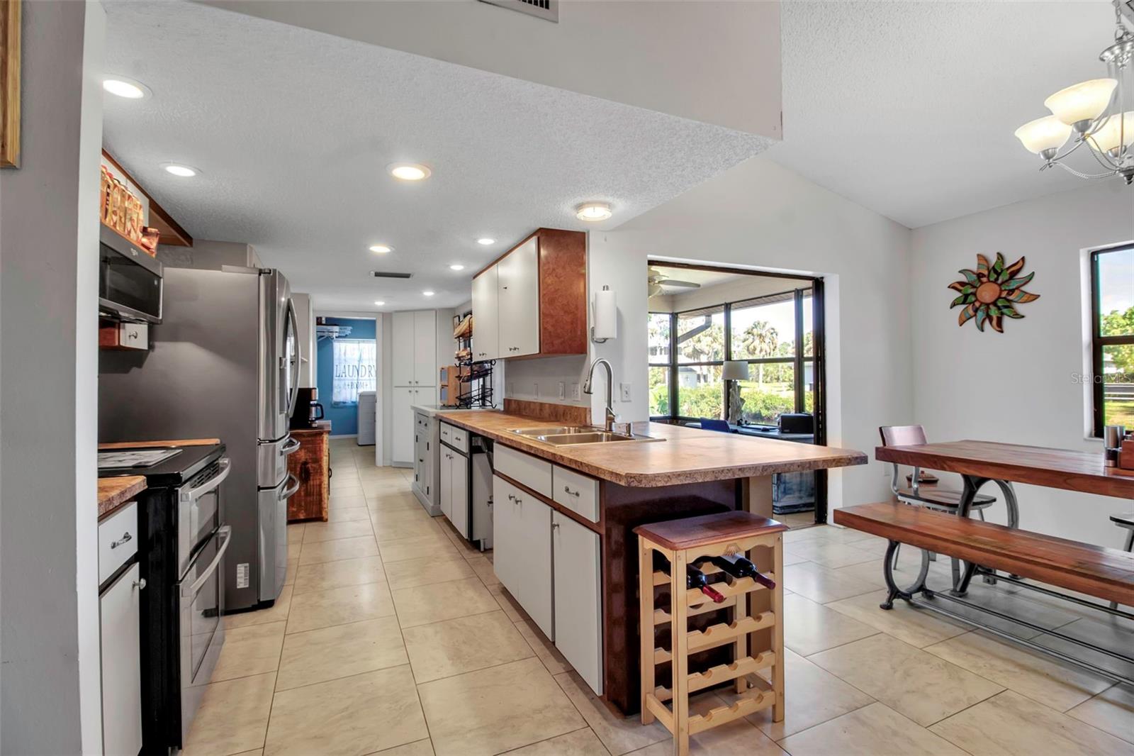 9011 HILOLO LN, VENICE, FL, 34293